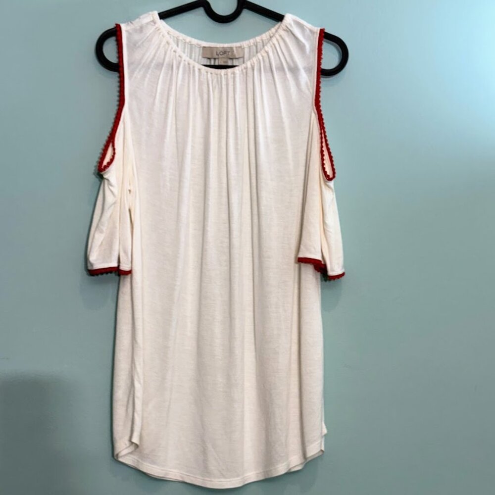 Loft Cold Shoulder Top Ivory and Coral S